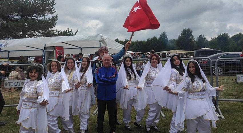 Nazilli Belediyesi Halk Dansları Topluluğu Erbaa festivalinde