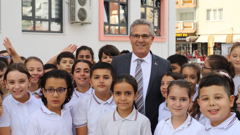 Başkan Tetik’ten 23 Nisan mesajı: EŞSİZ BİR BAYRAM!