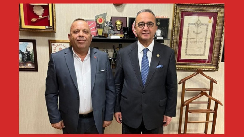 Başkan Özel'den Aydın Milletvekili Bülent Tezcan'a tebrik