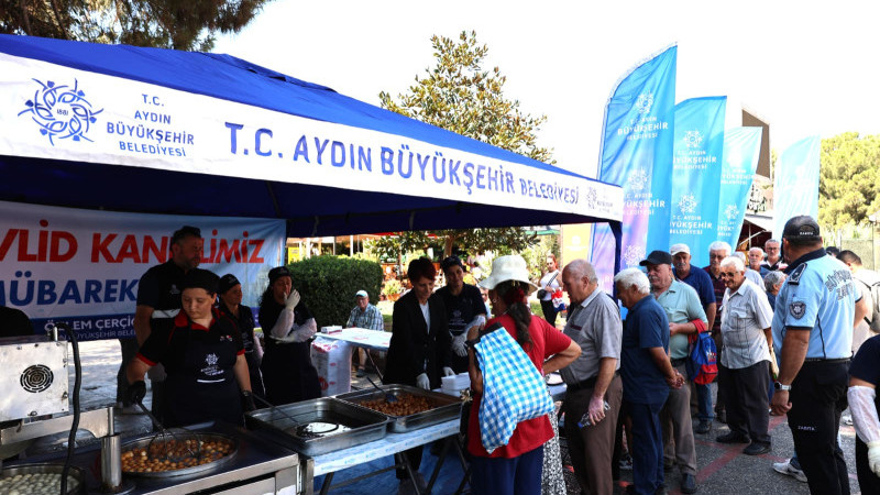 BAŞKAN ÇERÇİOĞLU VATANDAŞLARIN KANDİLİNİ KUTLADI