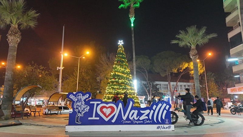 Nazilli Belediyesi şehri yeni yıla hazırlıyor